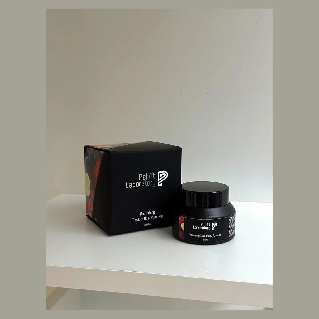 Nourishing mask yellow pumpkin · Маска поживна з гарбузом